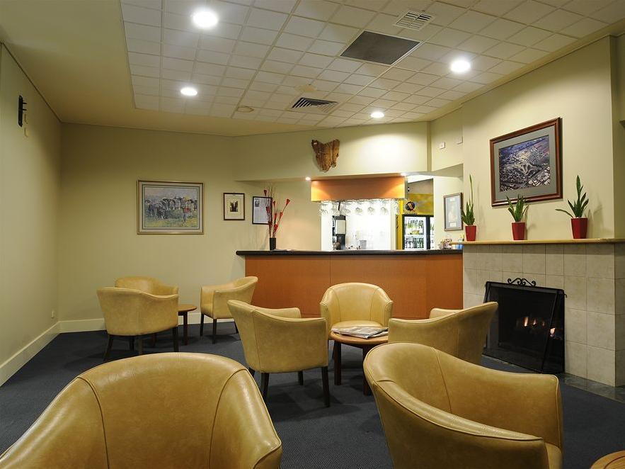 Fairways Resort Роузбъд Екстериор снимка