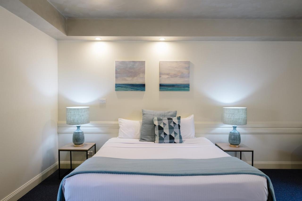 Fairways Resort Роузбъд Екстериор снимка