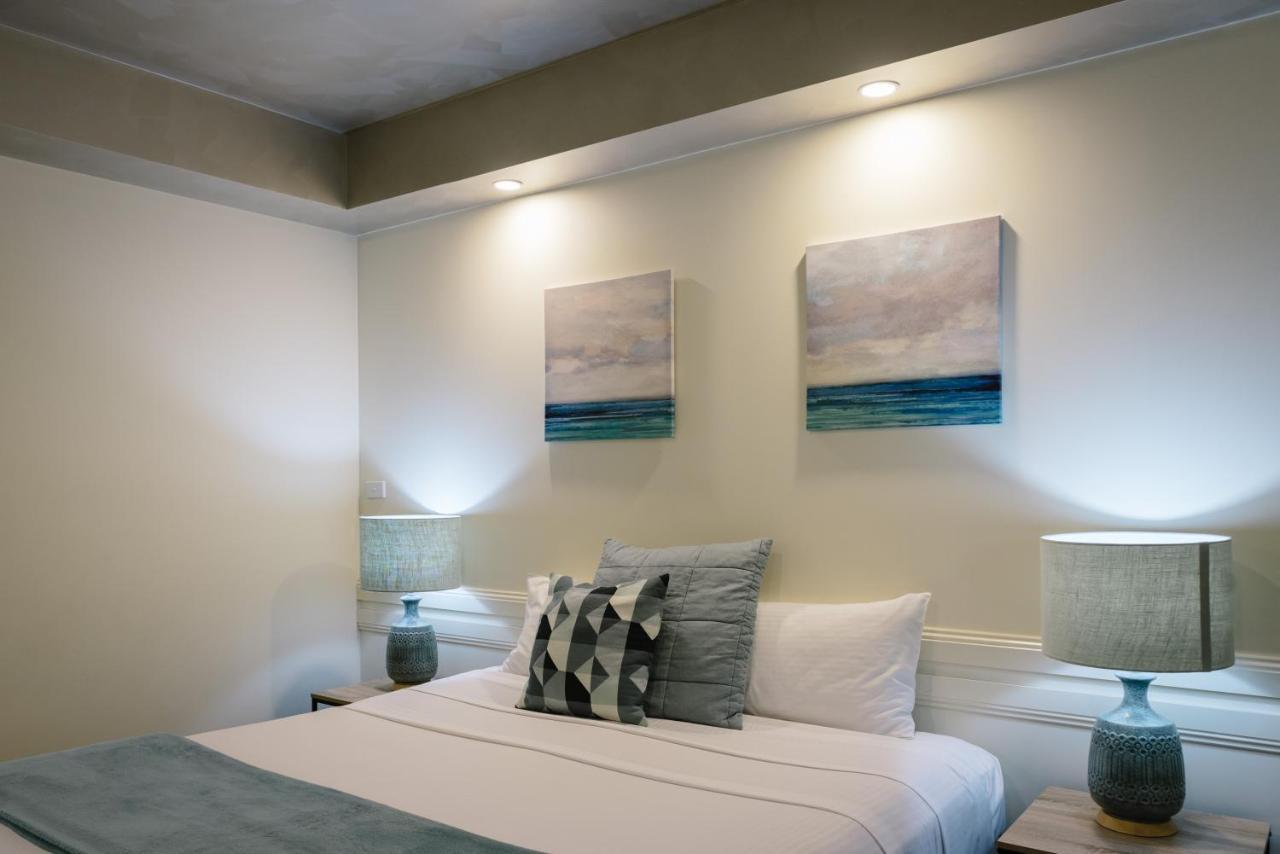 Fairways Resort Роузбъд Екстериор снимка